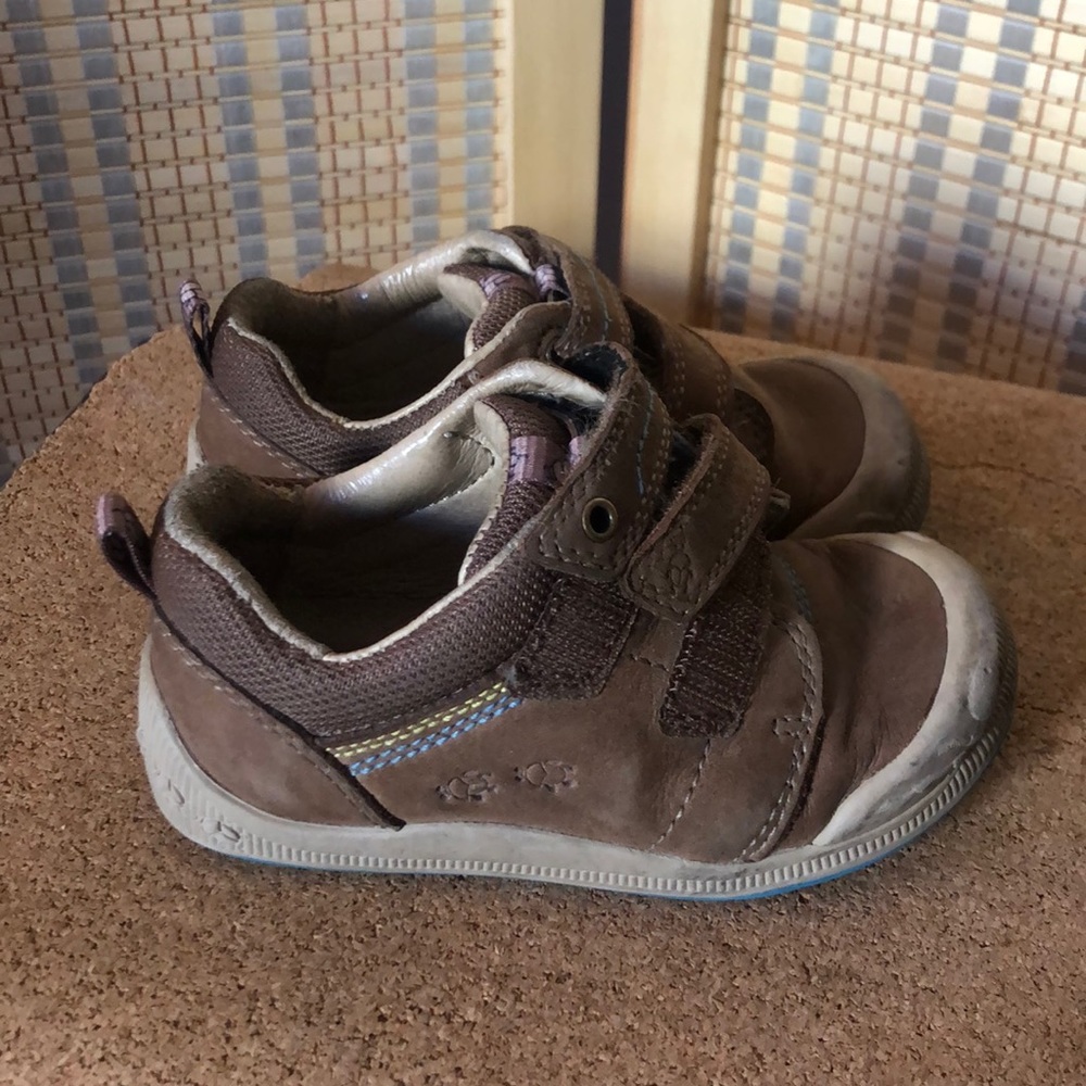 Toddler leather Start-Rite tennis shoes